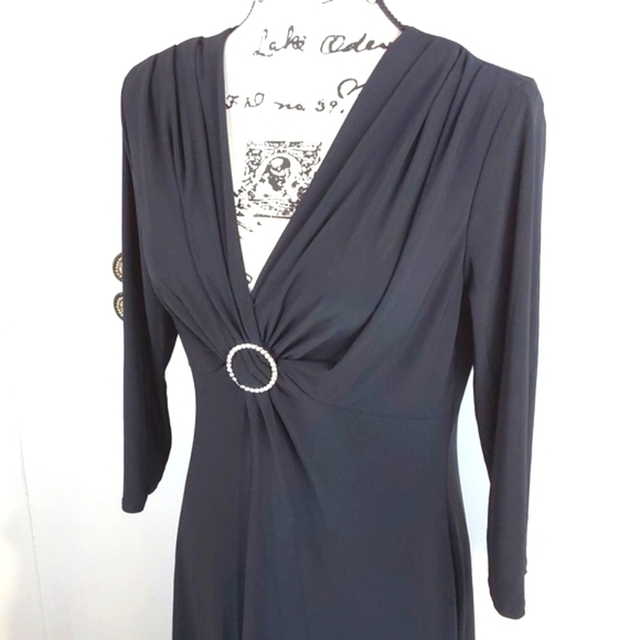 Evan Picone- Formal Black Deep V Ruching Slimming Cocktail Dress W Bling Sz.10 - Picture 3 of 10